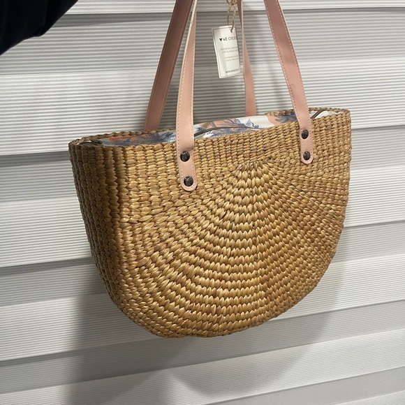 Sea & Grass Tan Woven Tote Bag with Pink Palm tree Accents comes with dust bag - Picture 2 of 2